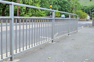 Pedestrian Guardrails | High Visibility Guardrails | Pedestrian Guardrail Systems 
